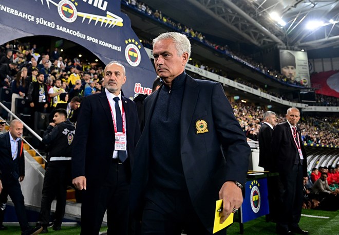 Jose Mourinho geleceğine ilişkin kararı “Asla” diyerek açıkladı