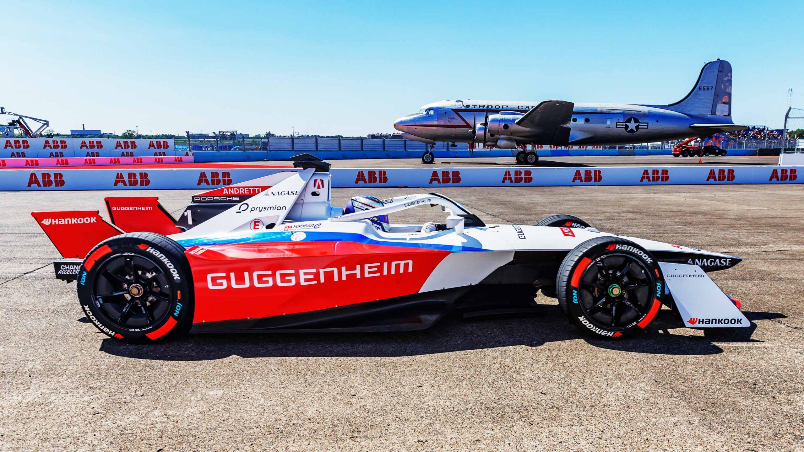 Formula E 2025 Sezonu: Elektrikli Araçlar Arasındaki Büyük Kapışma